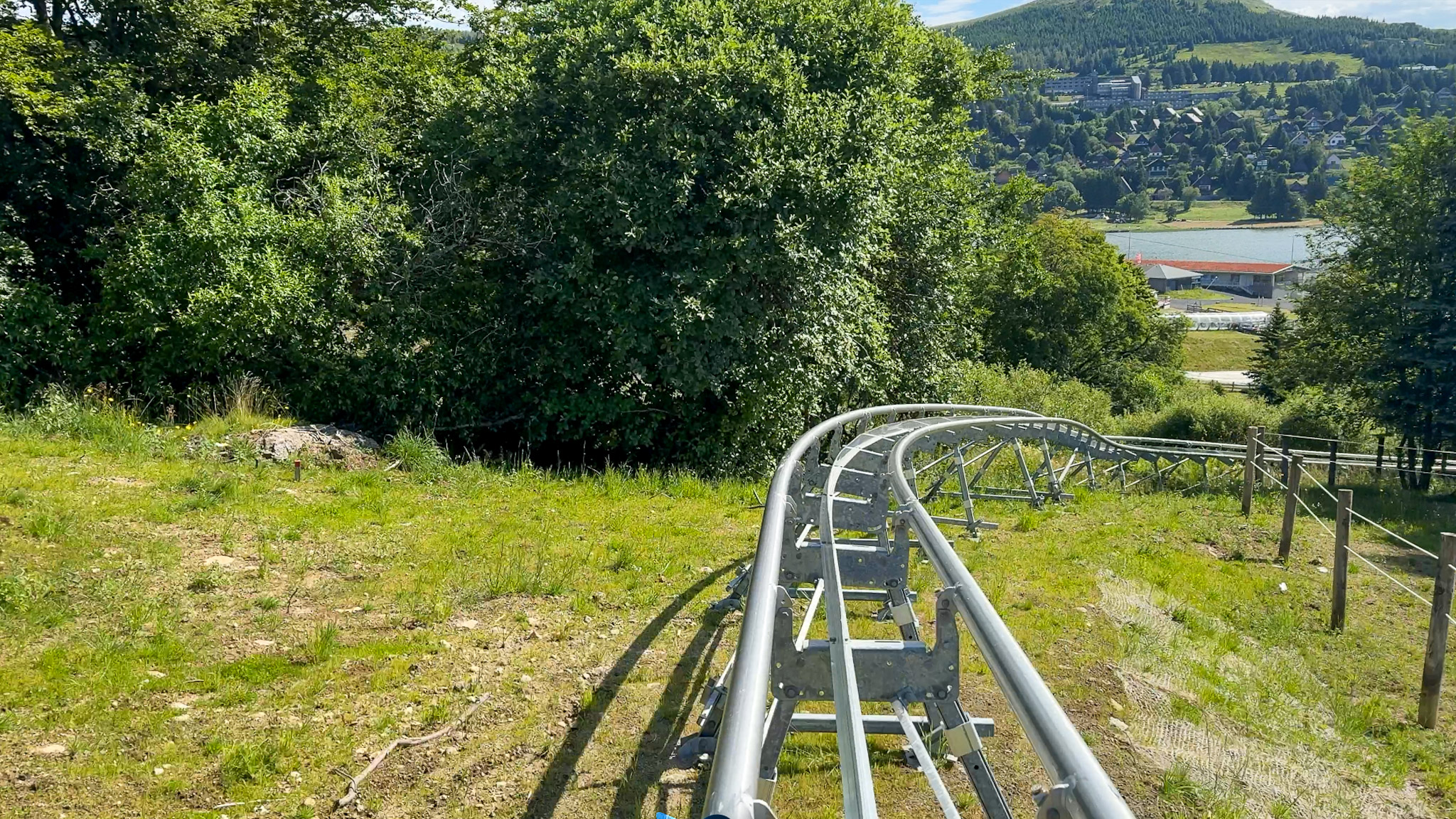 Super Coaster Super Besse - le Lac des Hermines