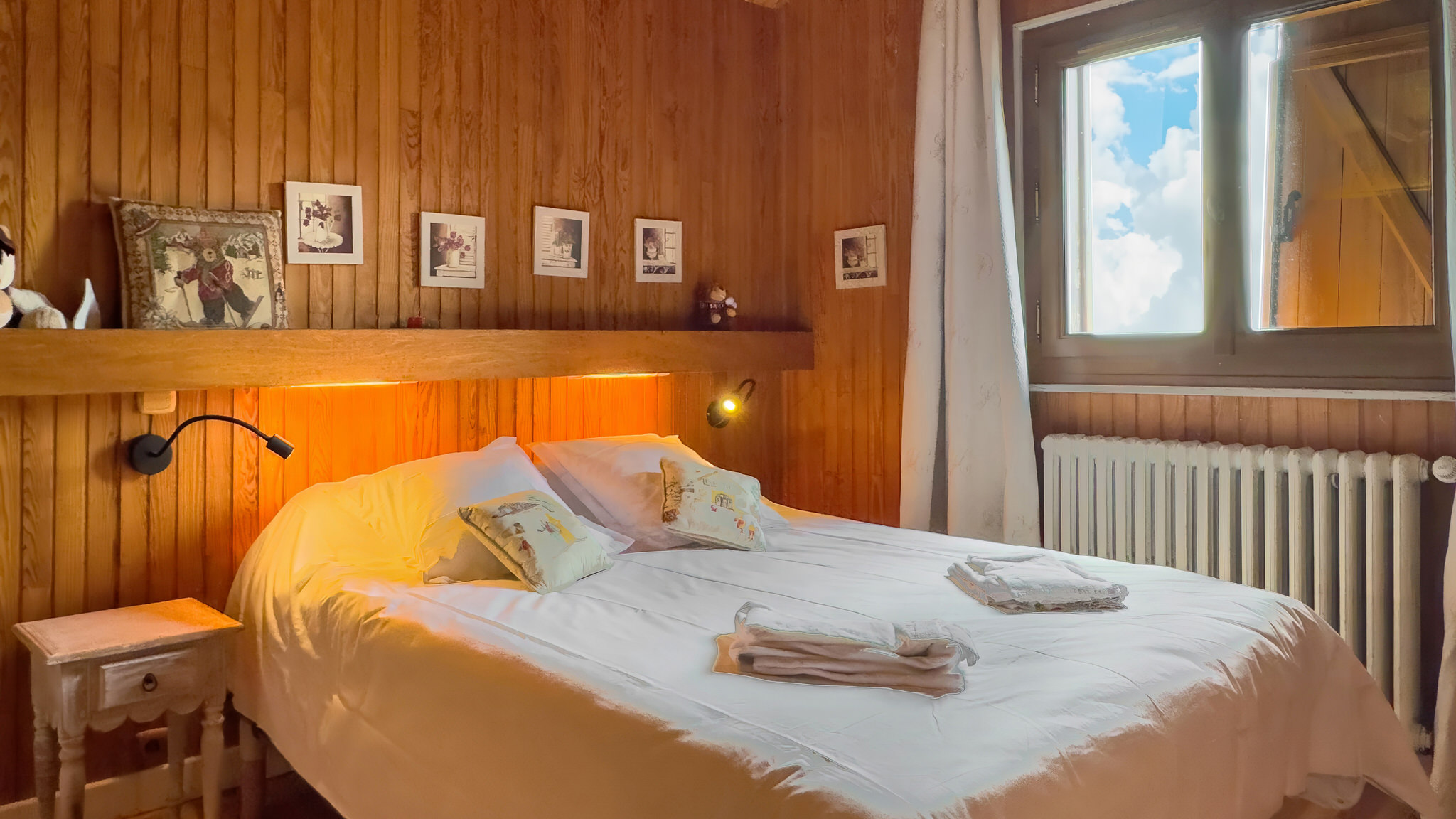 Chalet Ma Cambuse, Chambre double avec vue sur le Lac des Hermines