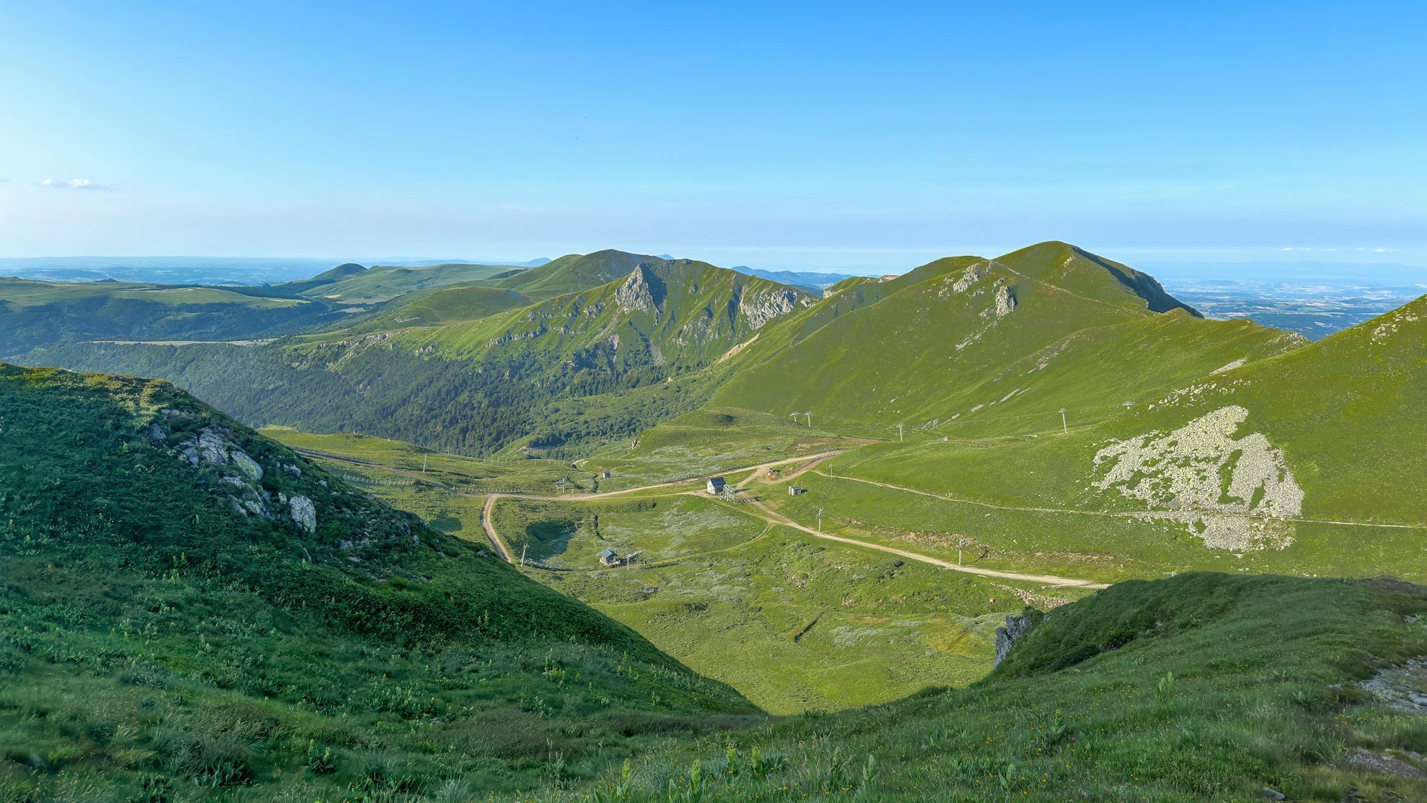 Naissance de la Dordogne dans le Sancy