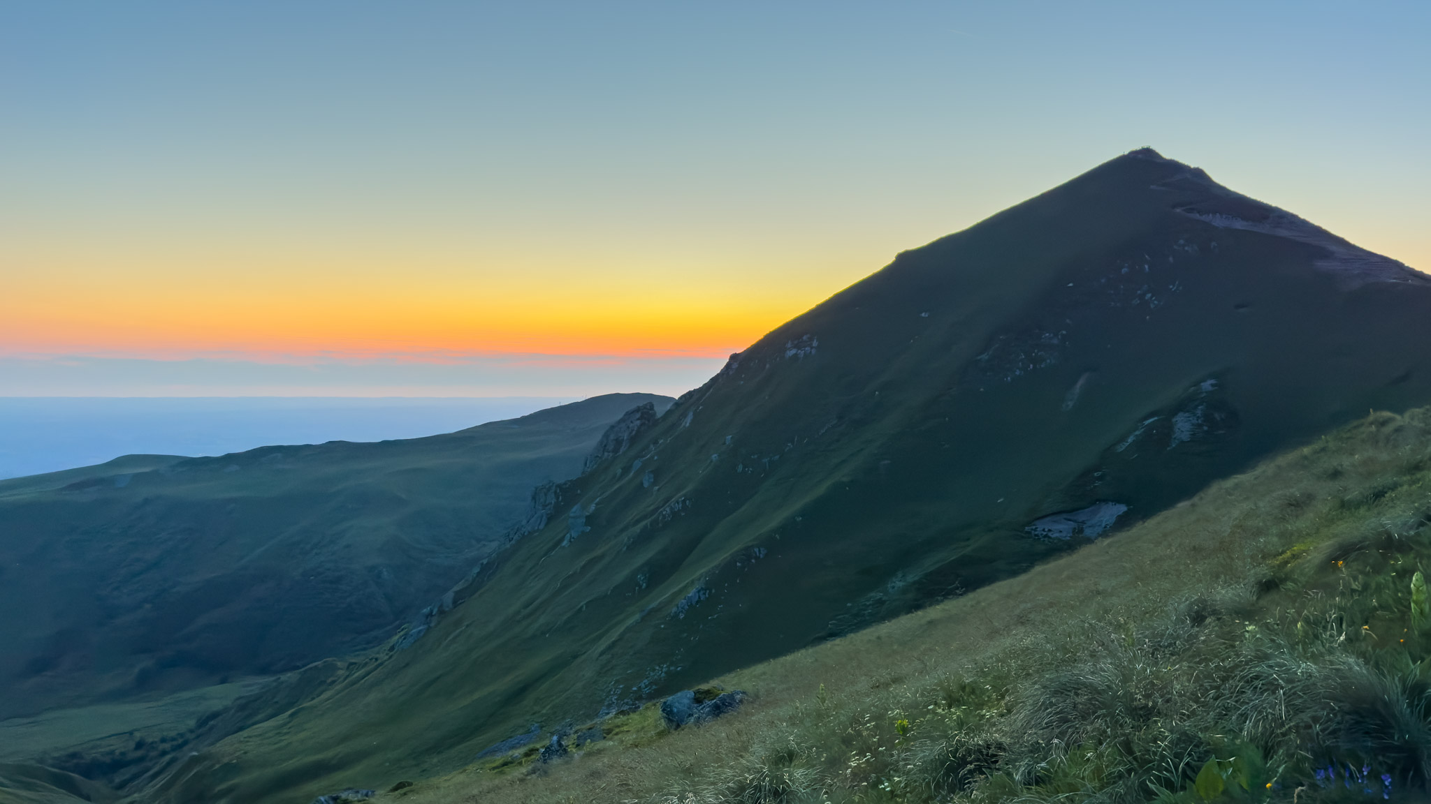 Col de la Cabanne, le Puy de Sancy s'endort