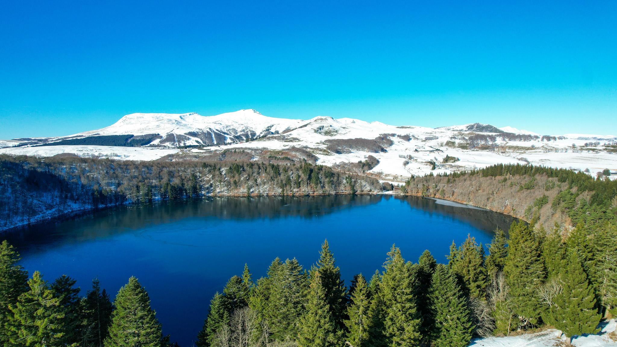 Le Massif du Sancy sous la neige