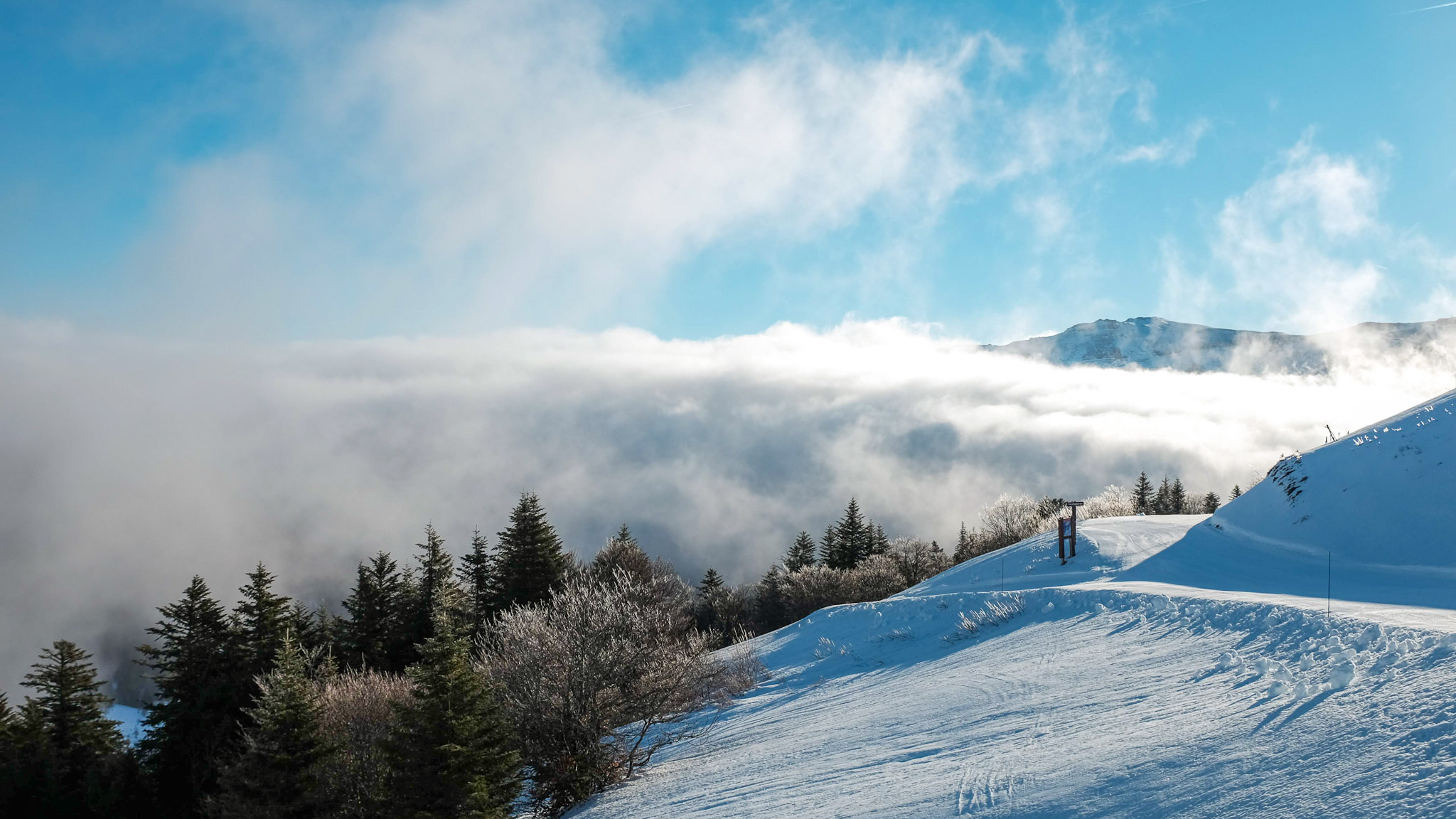 Mer de nuages au Lioran dans les Monts du Cantal