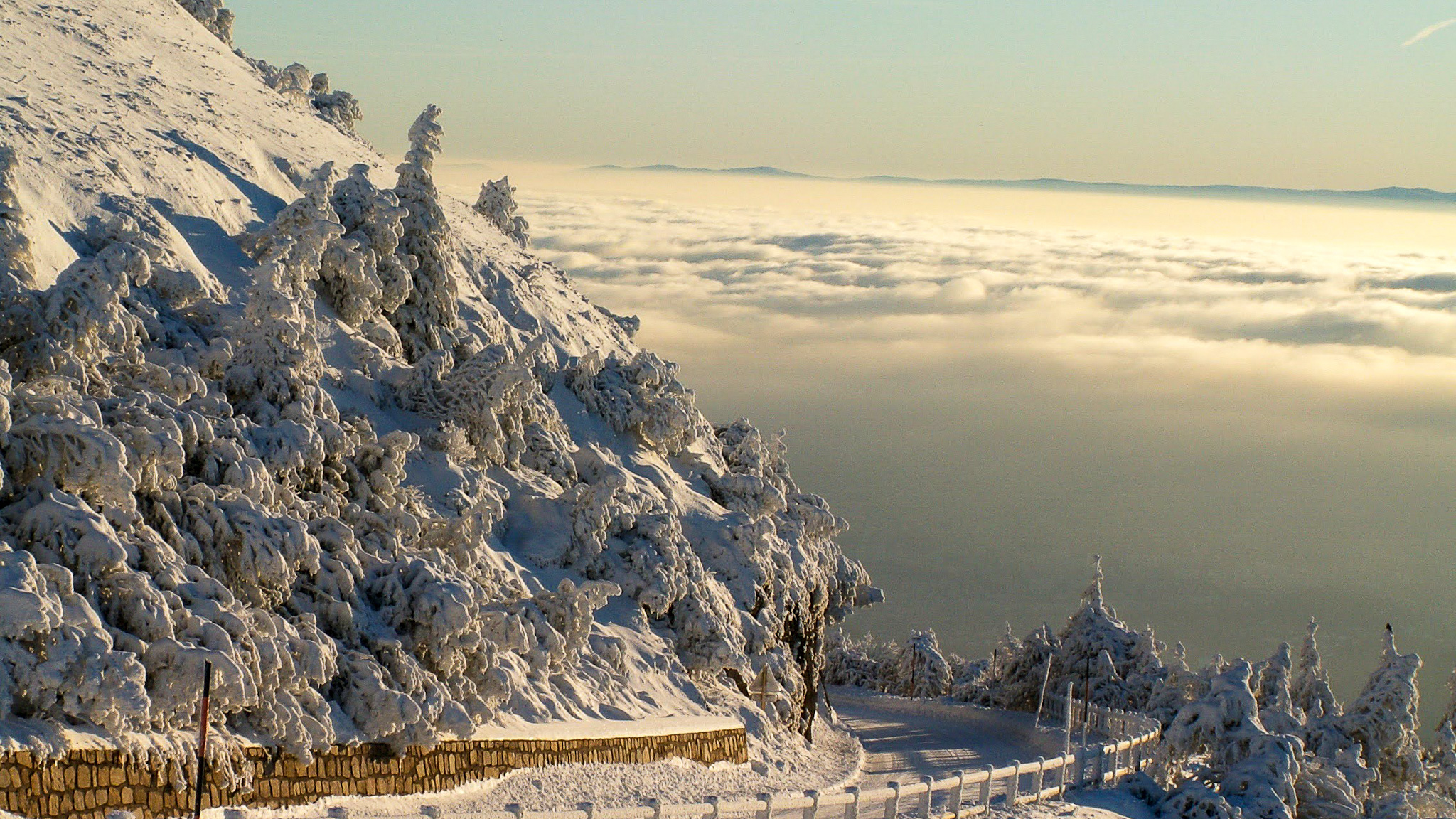 Mer de Nuages au Sommet du Puy de Dôme