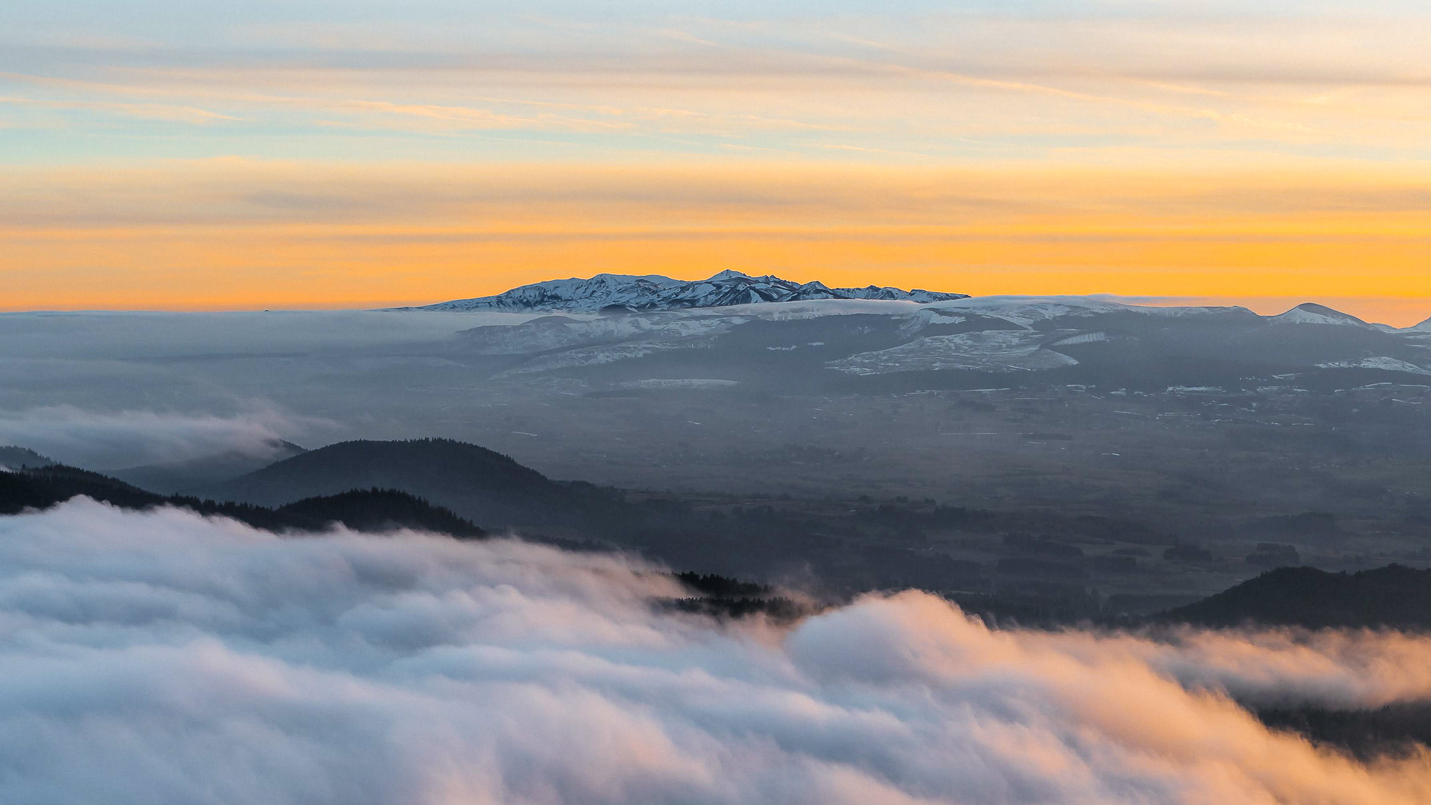 Mer de Nuages et Massif du Sancy