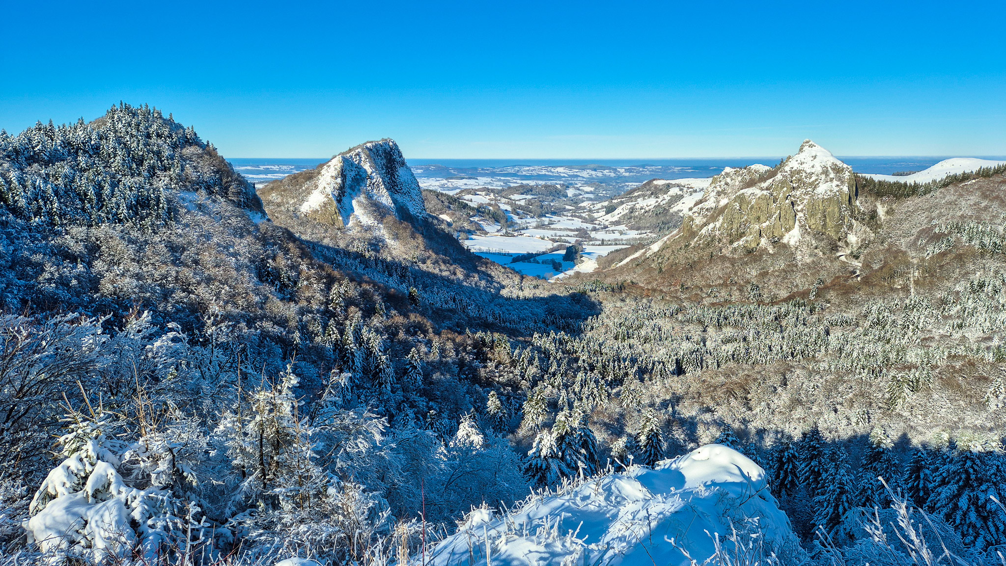 Roches Tuilière et Sanadoire au Col de Guery