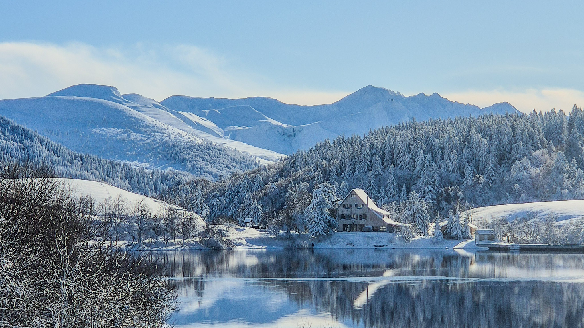 Lac de Guery - Massif Adventif et Massif du Sancy