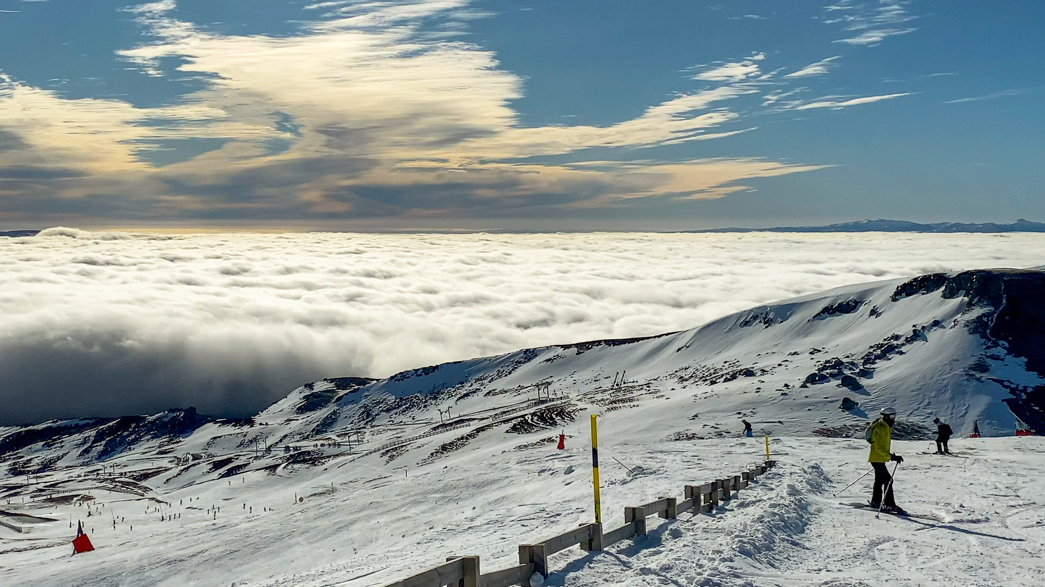 Mer de Nuages entre les Monts du Cantal et les Monts Dore