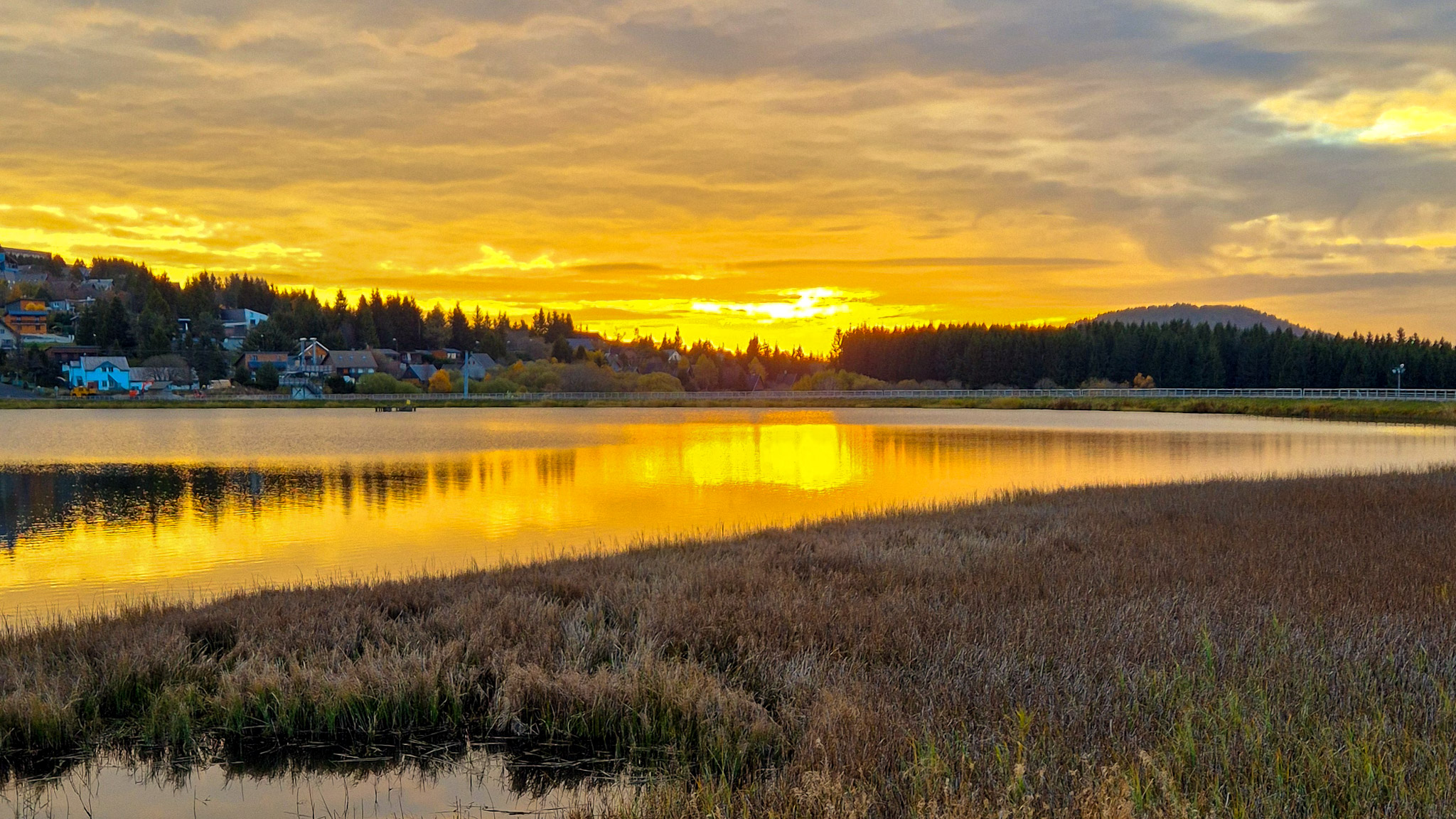 Lever de soleil sur le Lac des Hermines