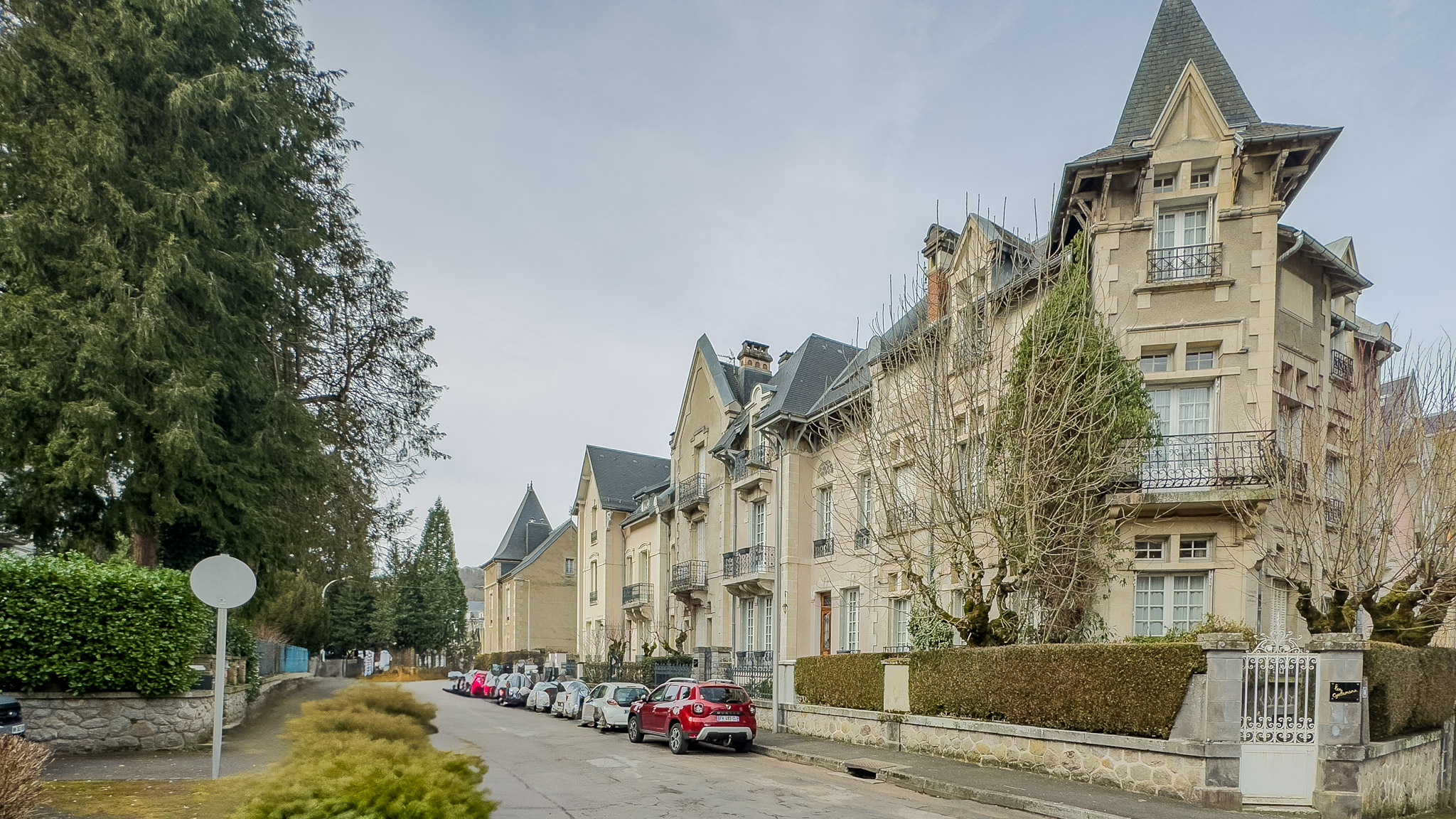 Villa Cyclamen à la Bourboule proche du Parc Fenestre